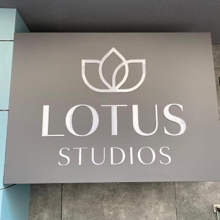 Lotus Studios Mamaia Ngoại thất bức ảnh